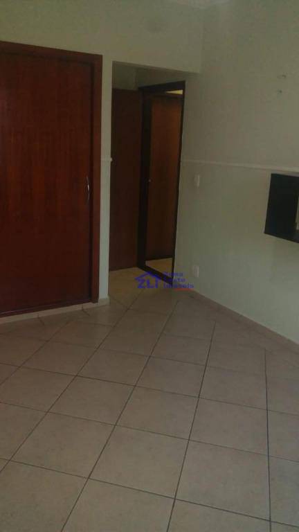 Apartamento à venda com 3 quartos, 140m² - Foto 6