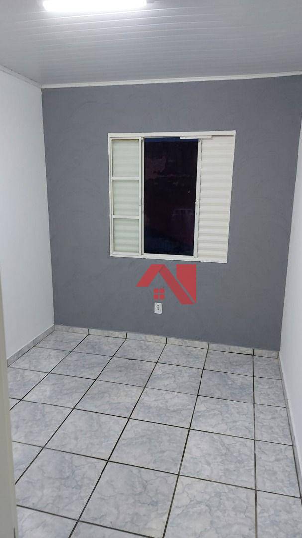 Casa à venda com 2 quartos, 70m² - Foto 12