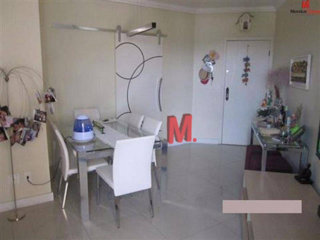 Apartamento à venda com 3 quartos, 74m² - Foto 4