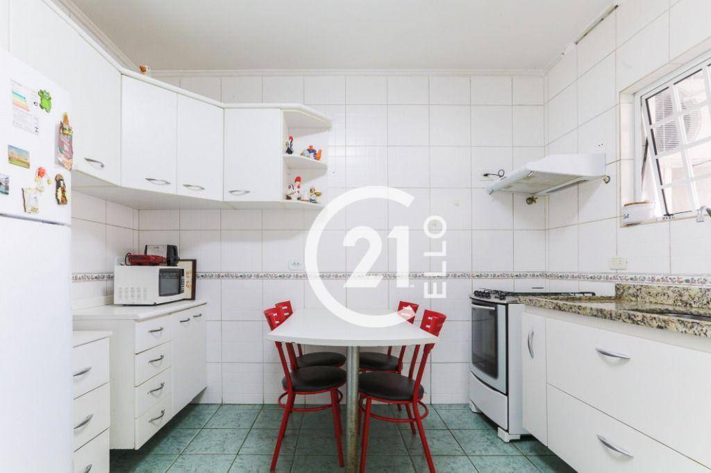 Apartamento para alugar com 3 quartos, 119m² - Foto 33