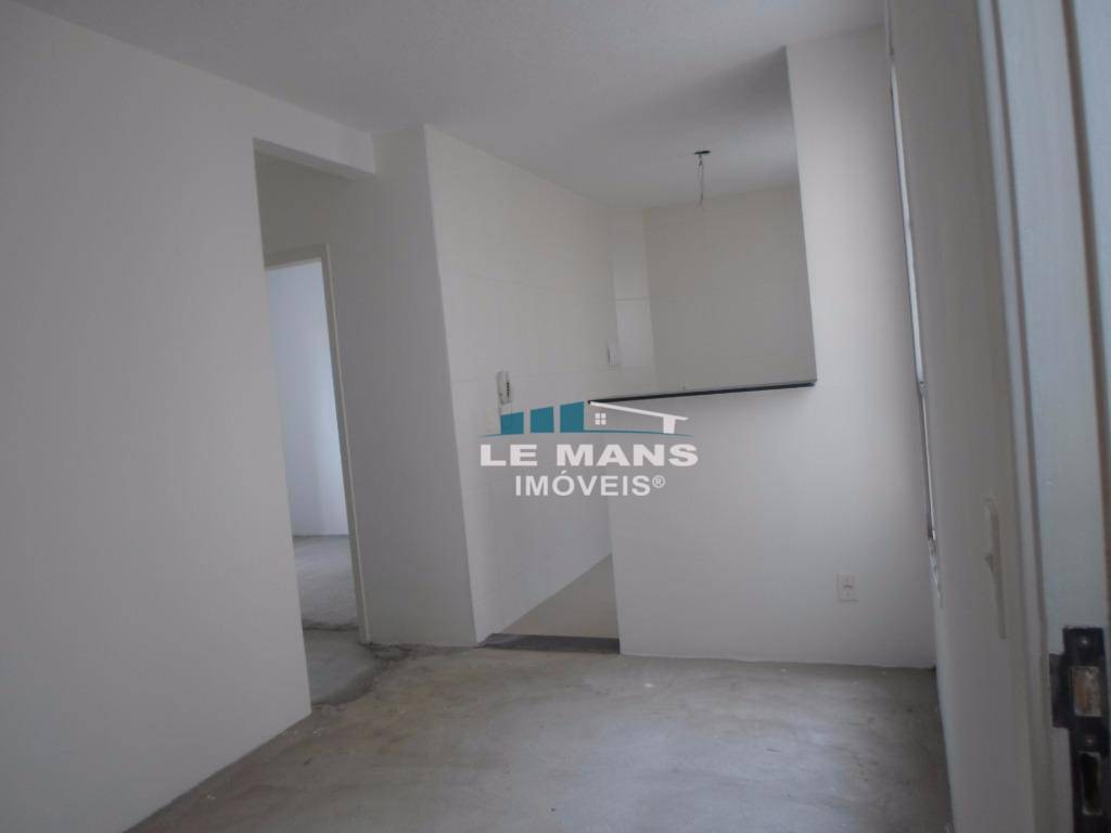 Apartamento à venda com 2 quartos, 46m² - Foto 18