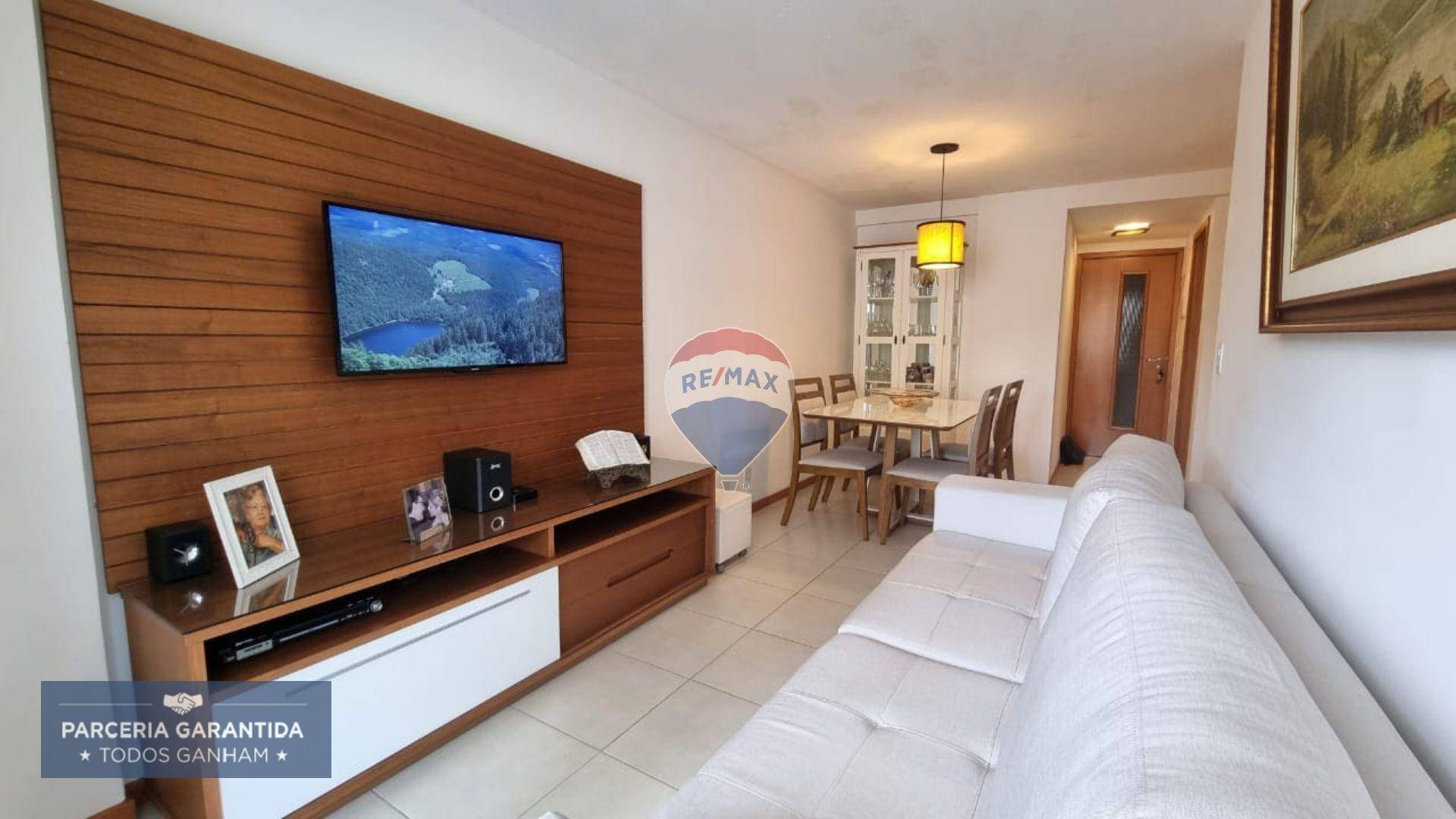 Apartamento à venda com 2 quartos, 58m² - Foto 2