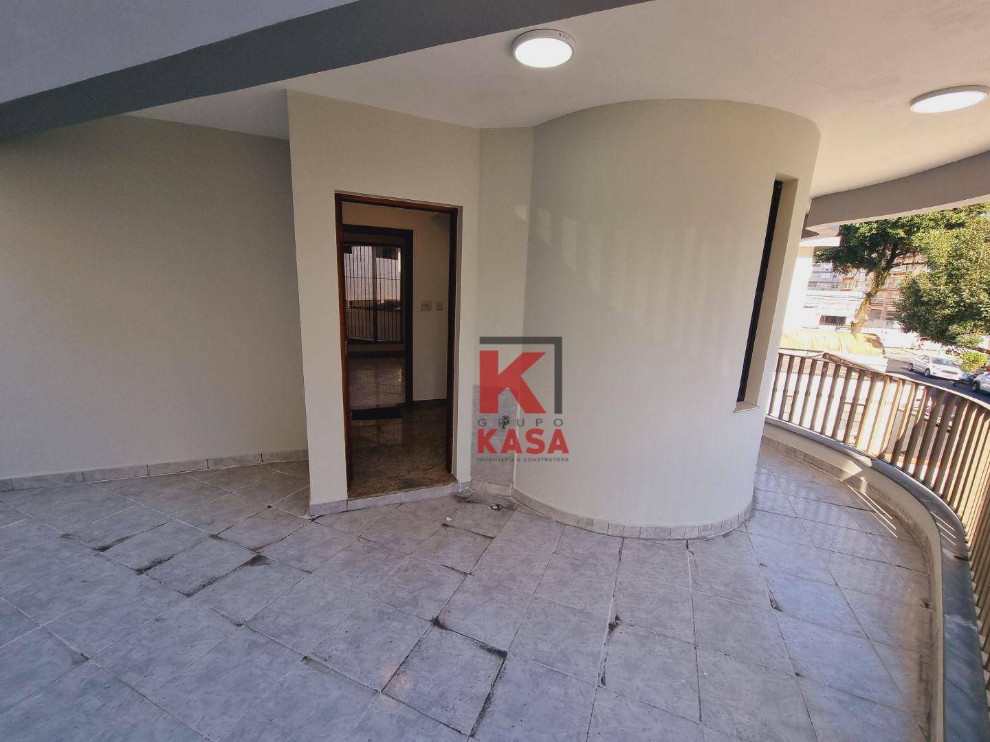 Casa à venda e aluguel com 3 quartos, 339m² - Foto 26