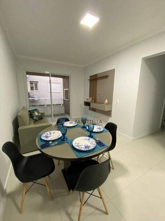 Apartamento à venda com 2 quartos, 72m² - Foto 8