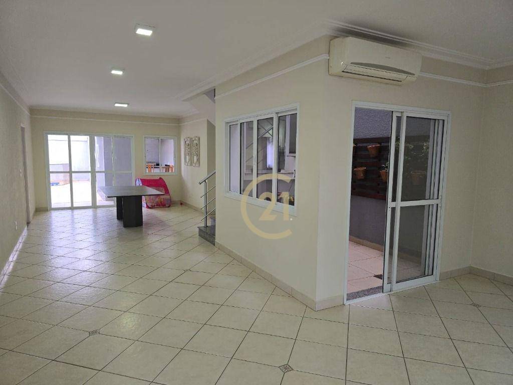 Casa de Condomínio à venda e aluguel com 4 quartos, 350m² - Foto 1