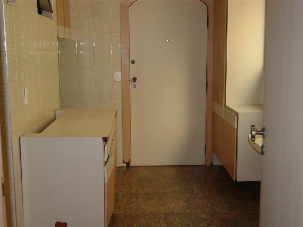 Apartamento à venda com 4 quartos, 200m² - Foto 21