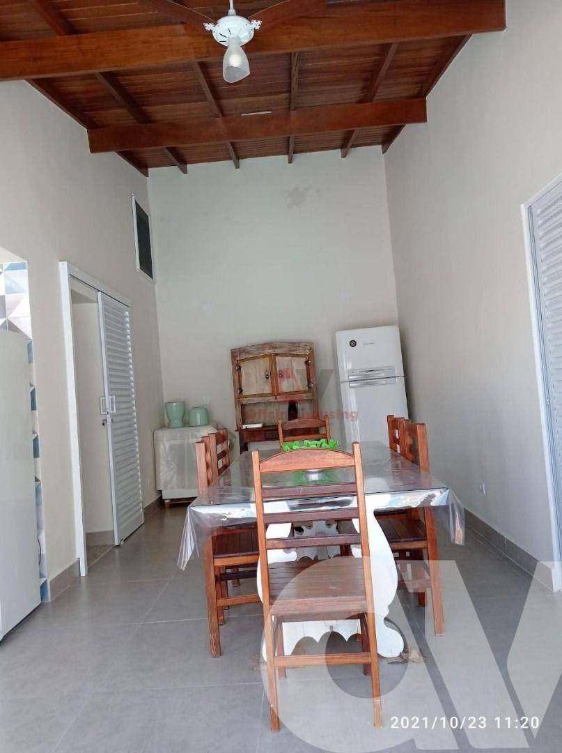 Casa à venda com 4 quartos, 200m² - Foto 13