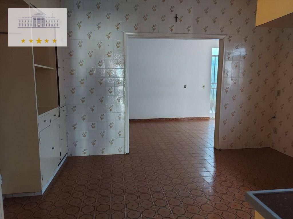 Casa à venda com 3 quartos, 237m² - Foto 10