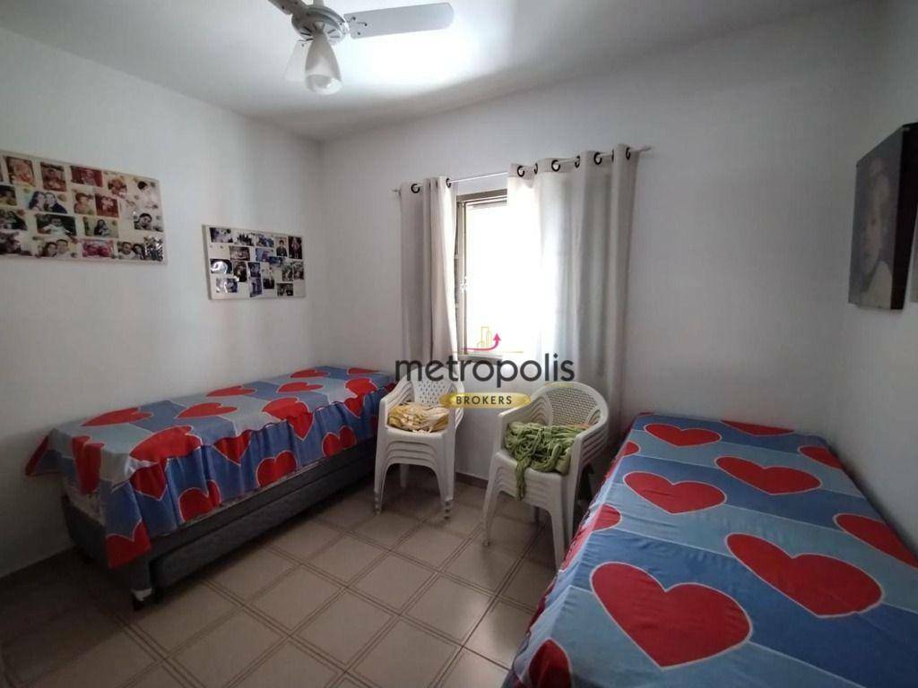 Casa à venda com 4 quartos, 210m² - Foto 14