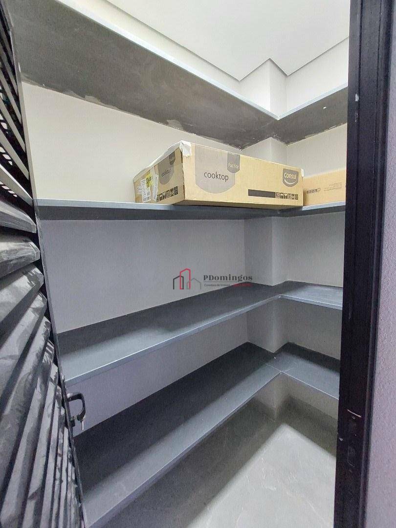 Sobrado à venda com 4 quartos, 256m² - Foto 11