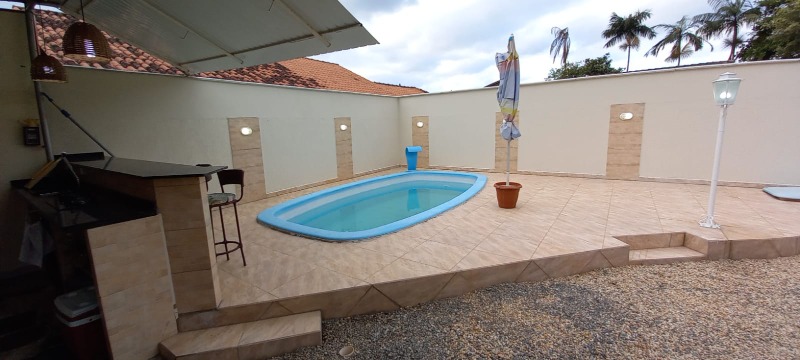 Casa à venda com 2 quartos, 120m² - Foto 3