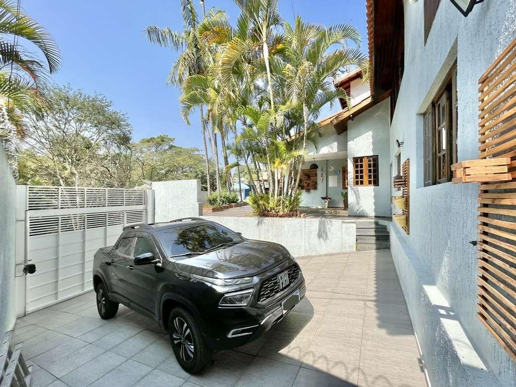 Casa à venda com 3 quartos, 280m² - Foto 3