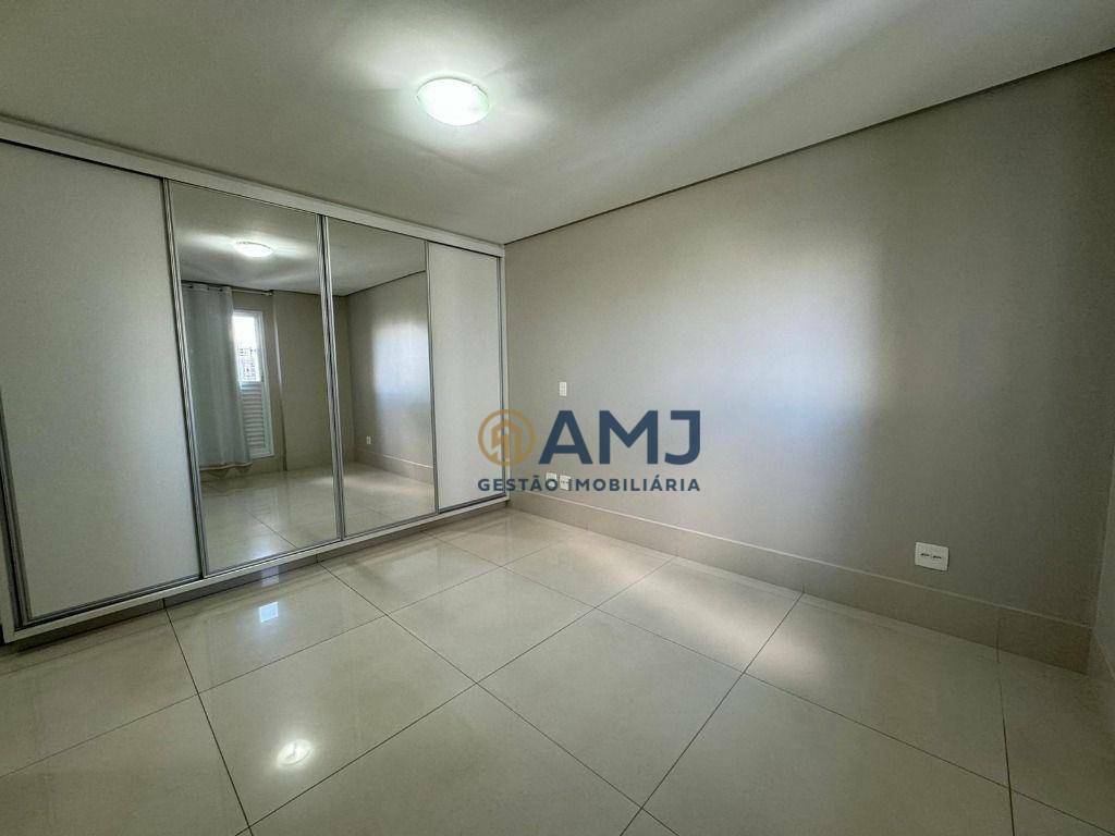 Apartamento à venda e aluguel com 3 quartos, 125m² - Foto 8