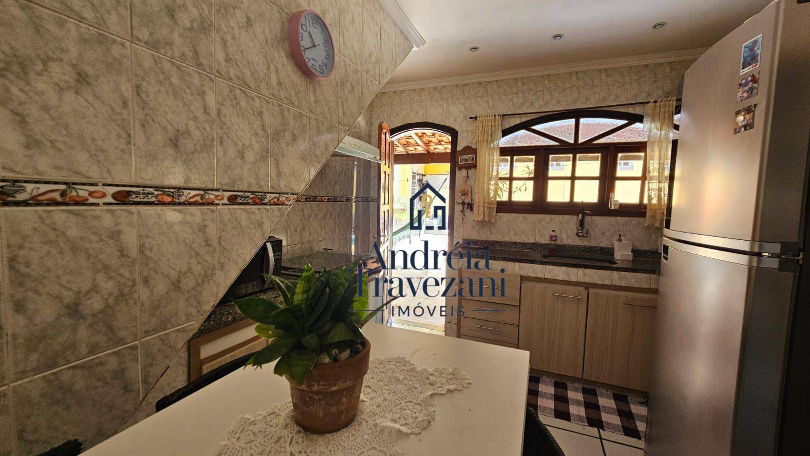 Casa de Condomínio à venda com 4 quartos, 287m² - Foto 3