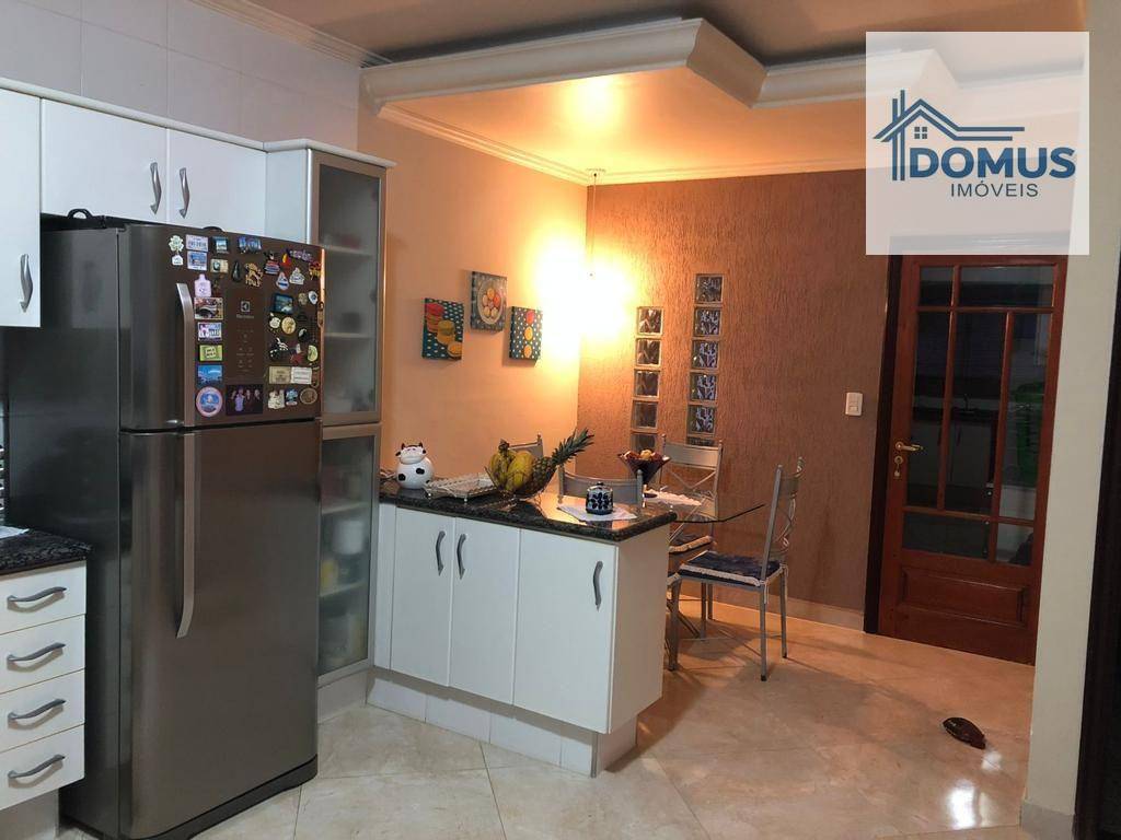 Sobrado à venda com 3 quartos, 308m² - Foto 18