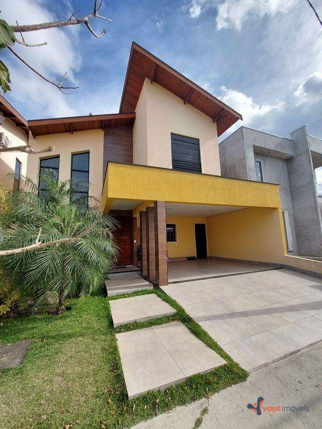 Sobrado à venda com 4 quartos, 215m² - Foto 1