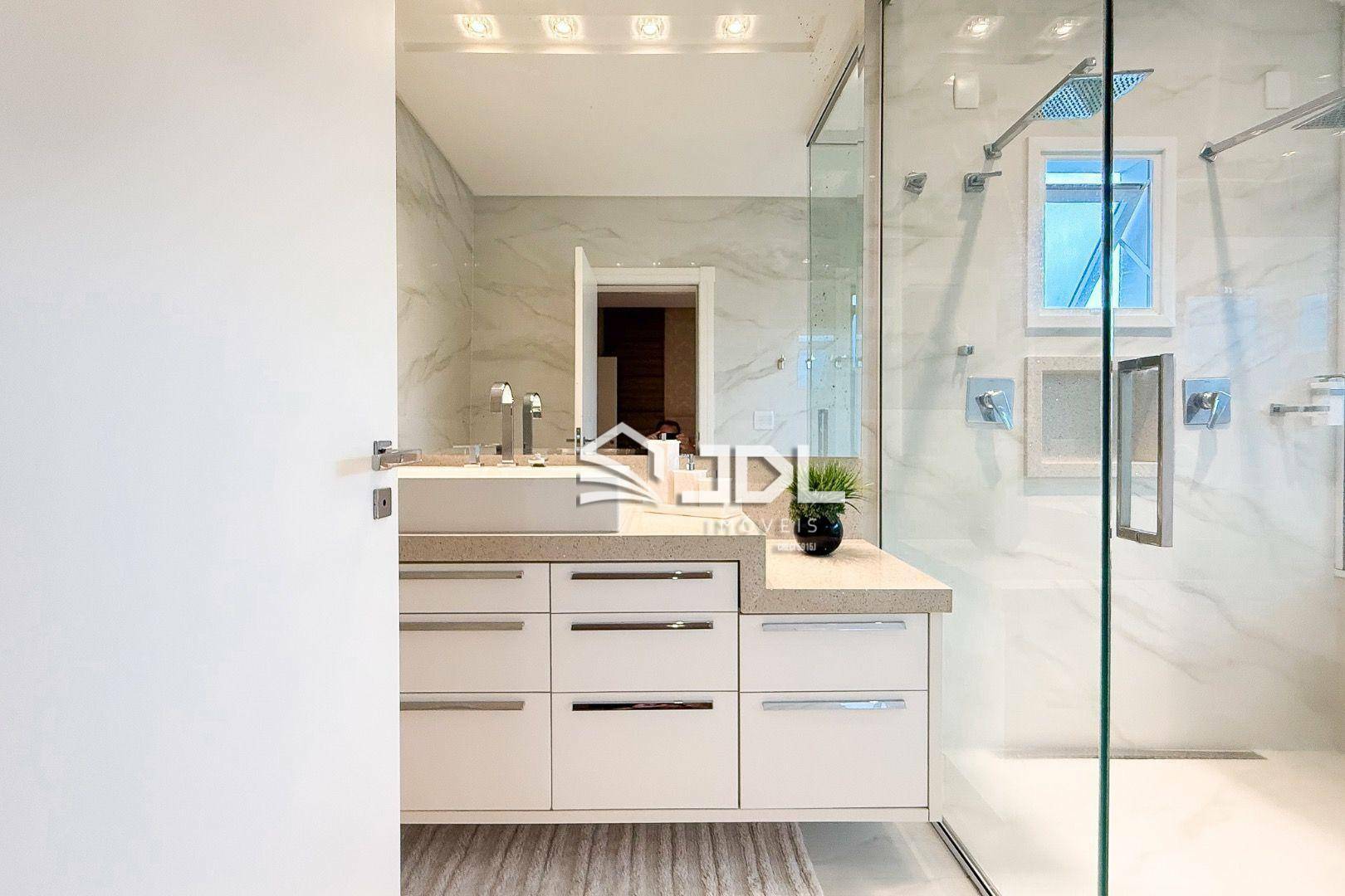 Casa de Condomínio à venda com 3 quartos, 356M2 - Foto 18