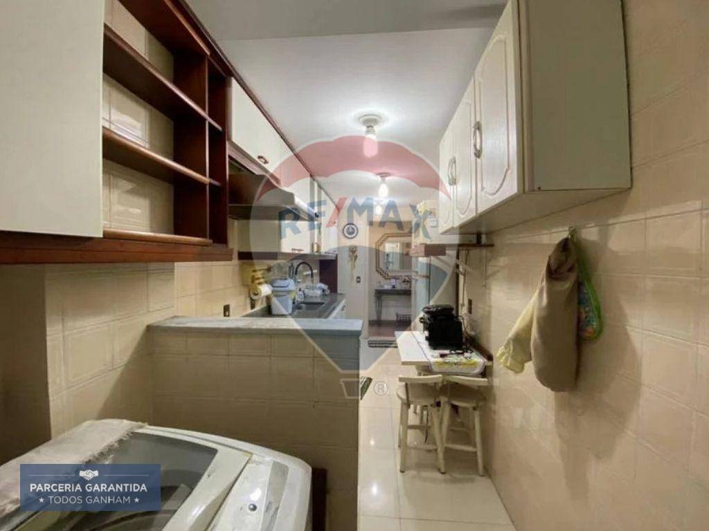 Apartamento à venda com 2 quartos, 75m² - Foto 23