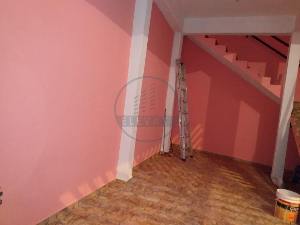 Sobrado à venda com 4 quartos, 220m² - Foto 3