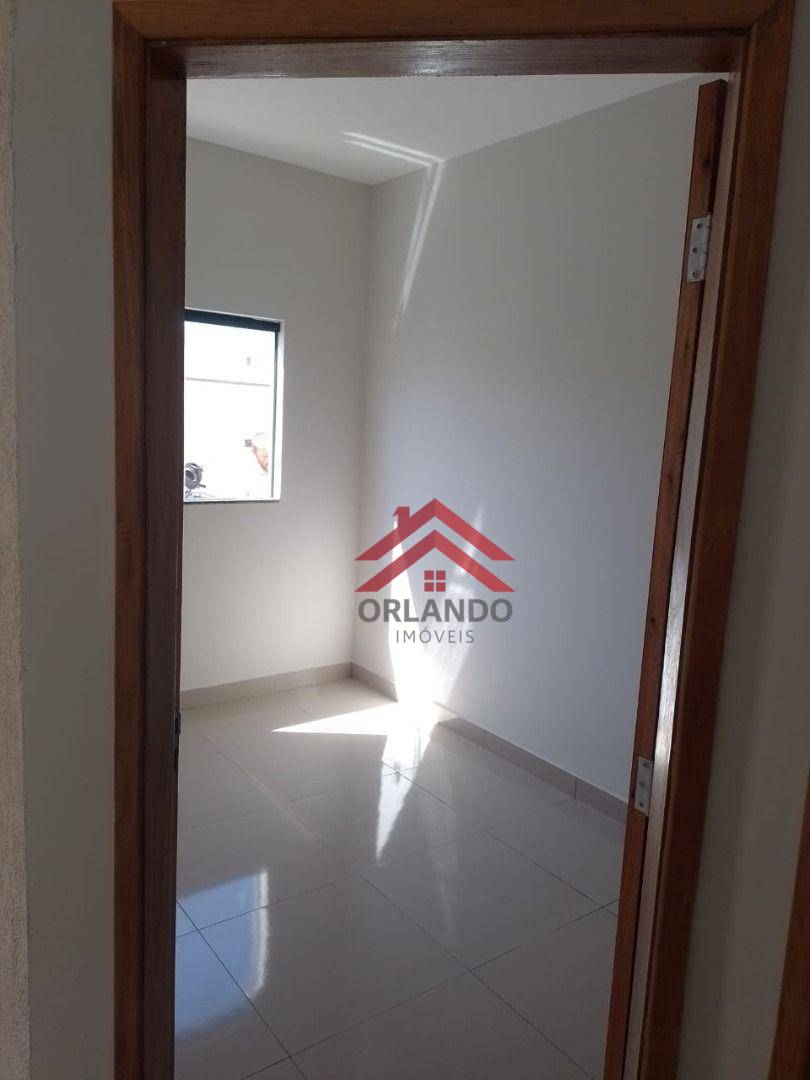 Casa à venda com 2 quartos, 44m² - Foto 4