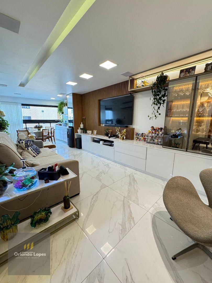 Apartamento, 3 quartos, 131 m² - Foto 2