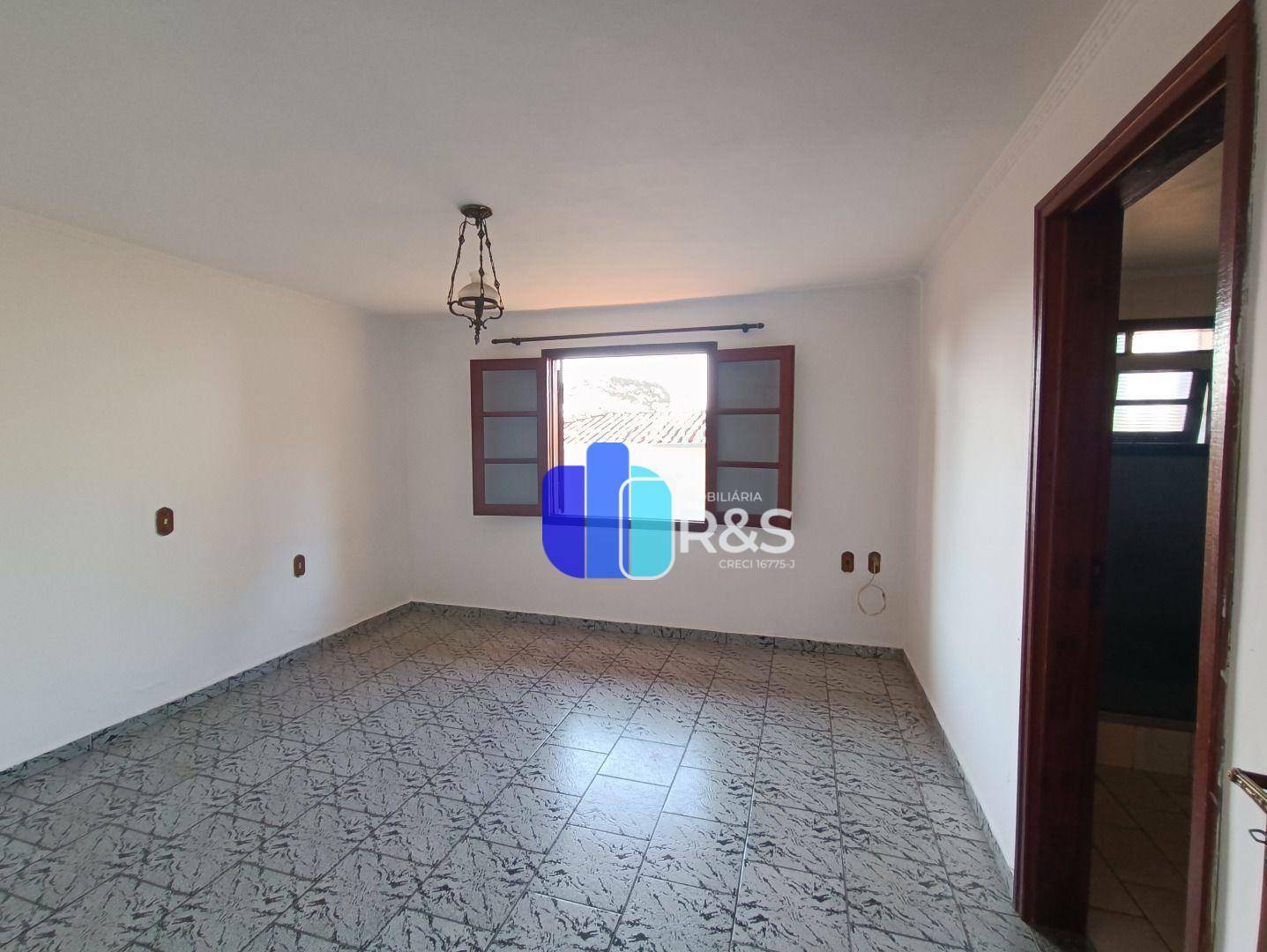 Casa para alugar com 3 quartos, 210m² - Foto 12