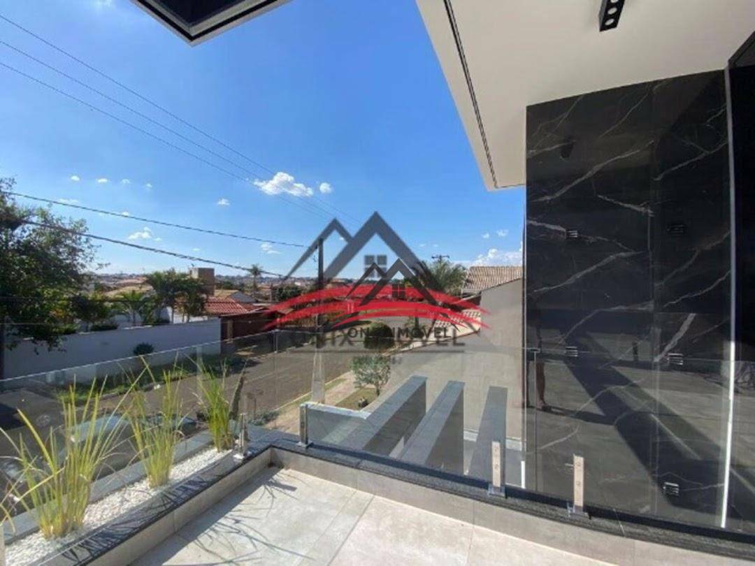 Casa à venda com 3 quartos, 327m² - Foto 8