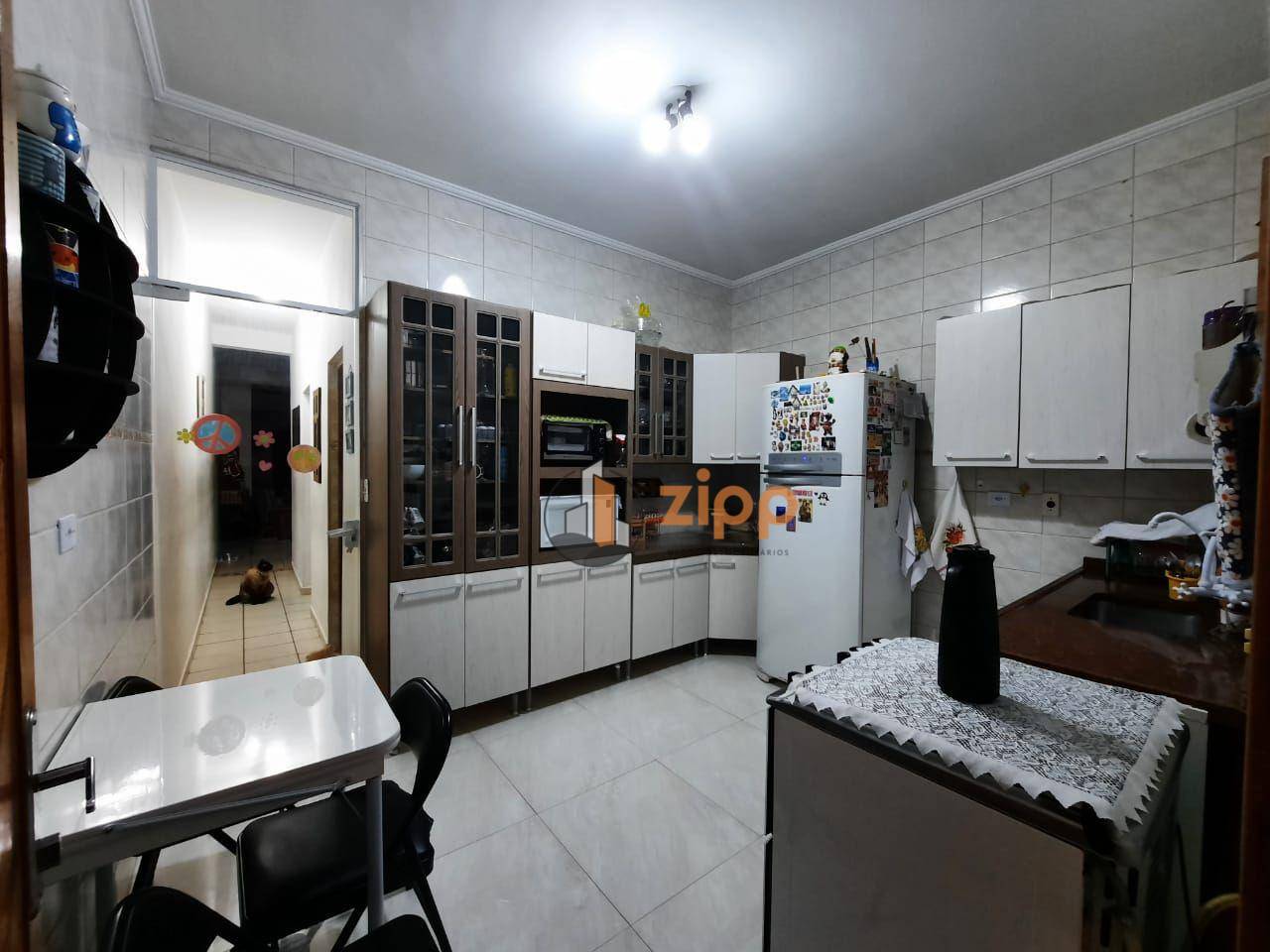 Sobrado à venda com 3 quartos, 200m² - Foto 16