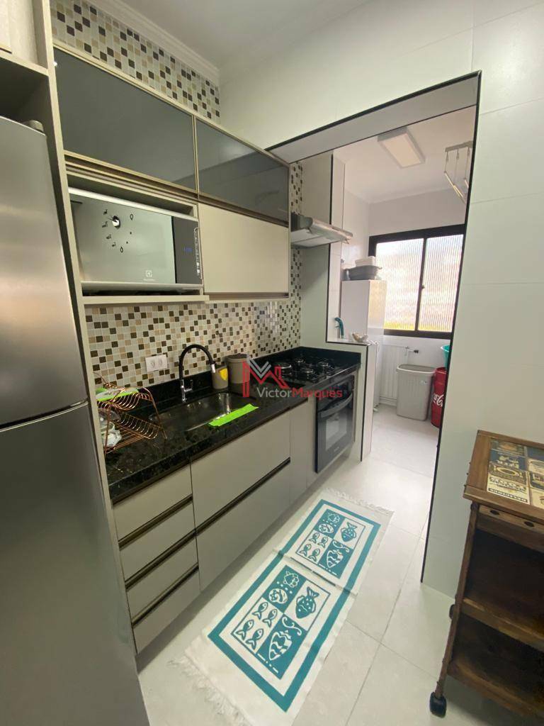 Apartamento à venda com 2 quartos, 77m² - Foto 4