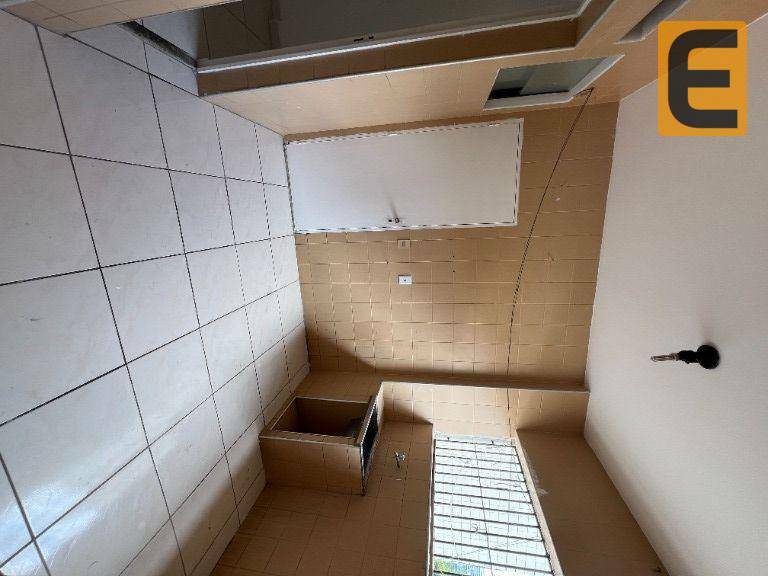 Apartamento à venda com 3 quartos, 179m² - Foto 17