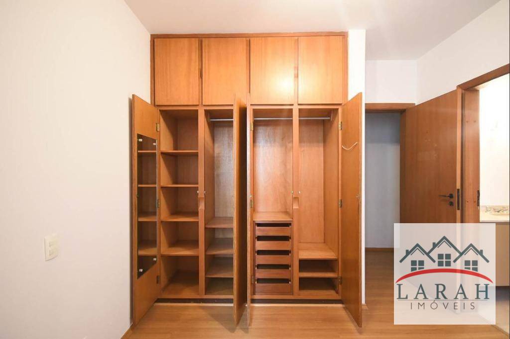 Casa para alugar com 3 quartos, 237m² - Foto 30