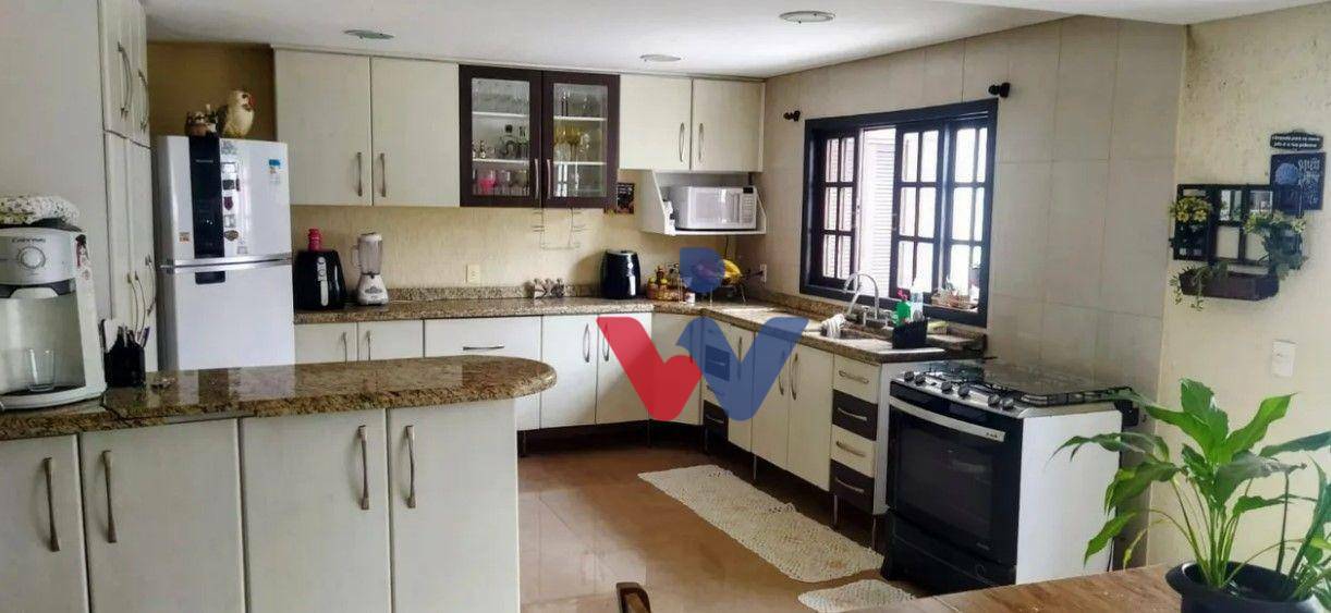 Sobrado à venda com 5 quartos, 540m² - Foto 9