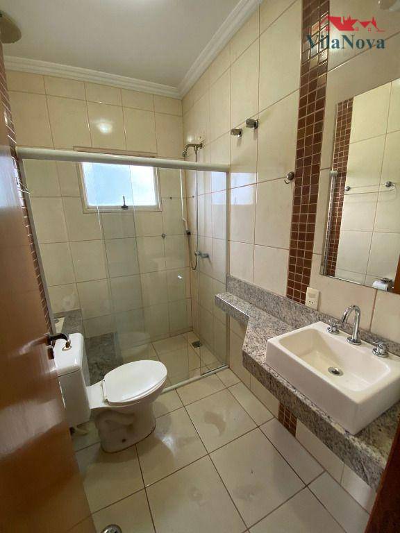 Casa de Condomínio à venda e aluguel com 6 quartos, 290m² - Foto 26