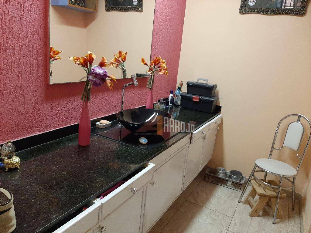 Sobrado à venda com 3 quartos, 140m² - Foto 13