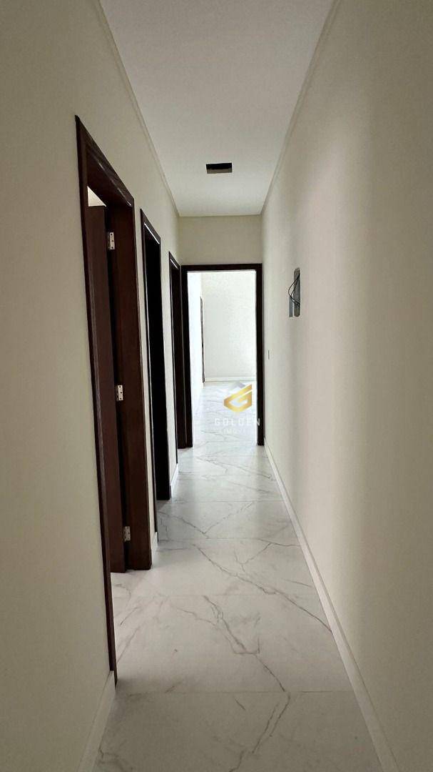 Casa à venda com 3 quartos, 78m² - Foto 2