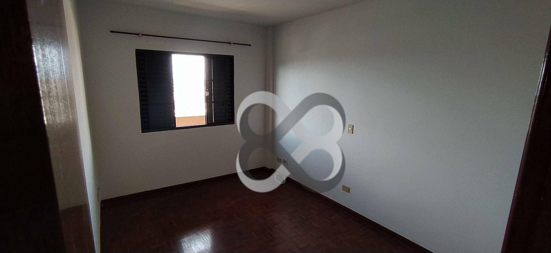 Apartamento à venda com 3 quartos, 149m² - Foto 12