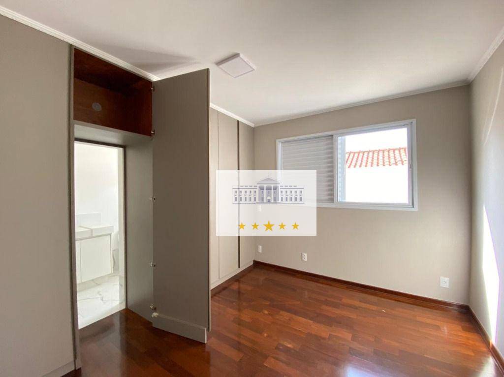 Sobrado à venda com 7 quartos, 491m² - Foto 13