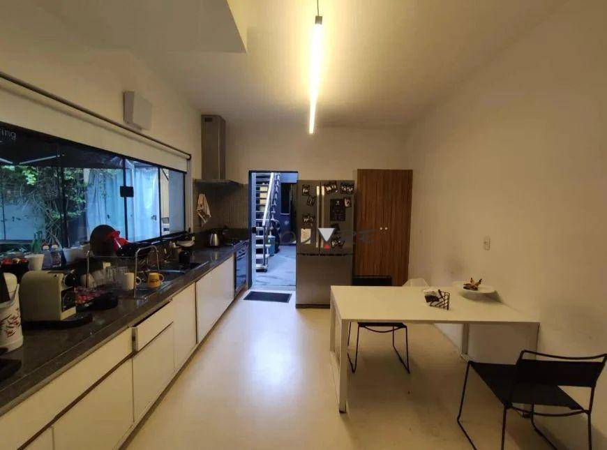 Casa para alugar, 246m² - Foto 8