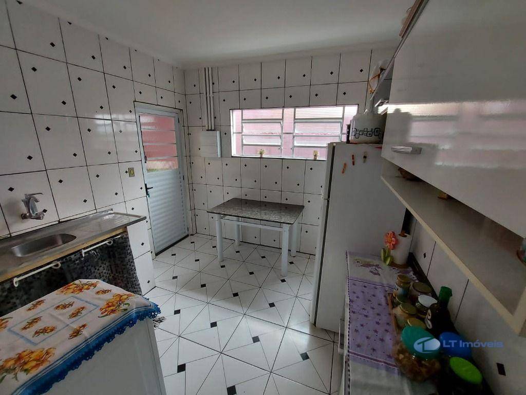 Casa à venda com 3 quartos, 112m² - Foto 14