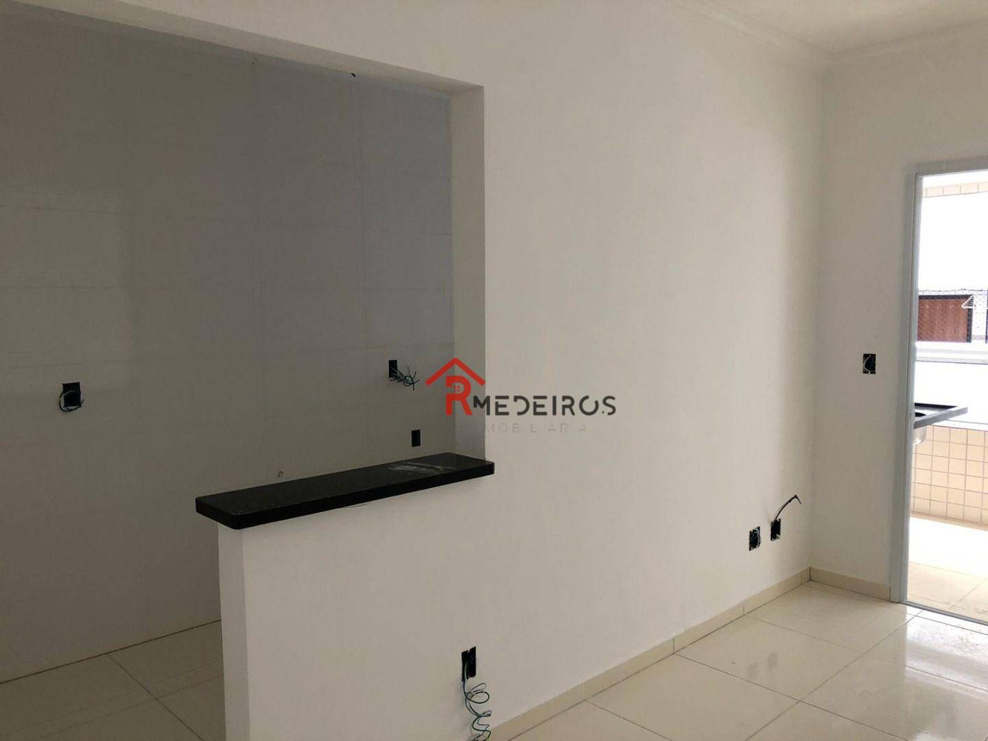 Apartamento à venda com 2 quartos, 63m² - Foto 2