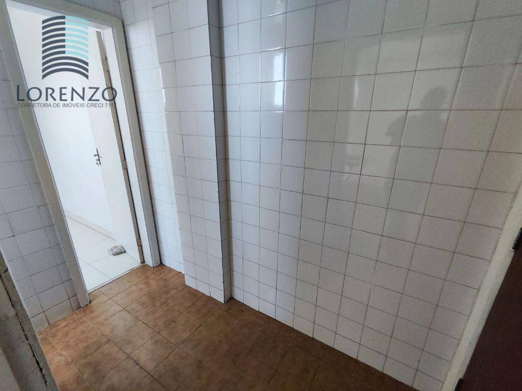 Apartamento à venda com 2 quartos, 70m² - Foto 6