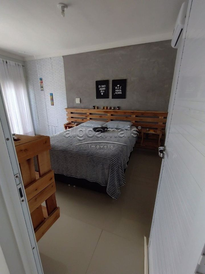 Casa à venda com 2 quartos, 100m² - Foto 14