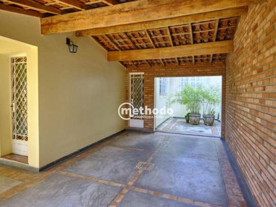 Casa à venda com 3 quartos, 180m² - Foto 3