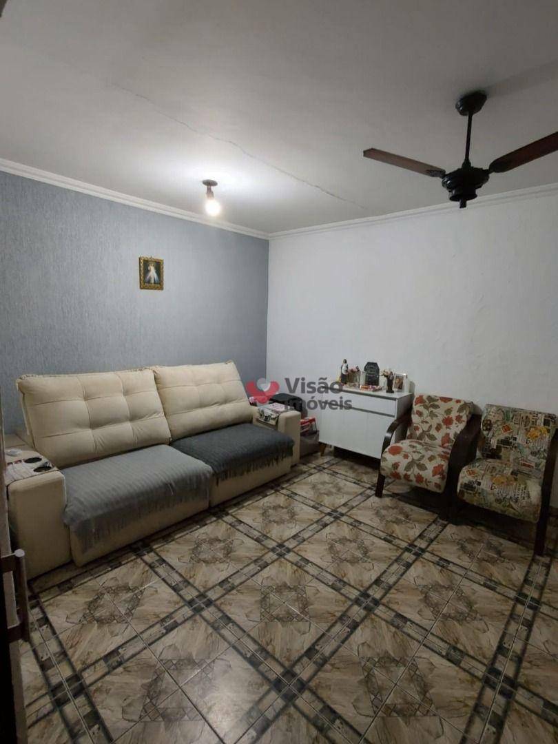 Casa à venda com 3 quartos, 150m² - Foto 4