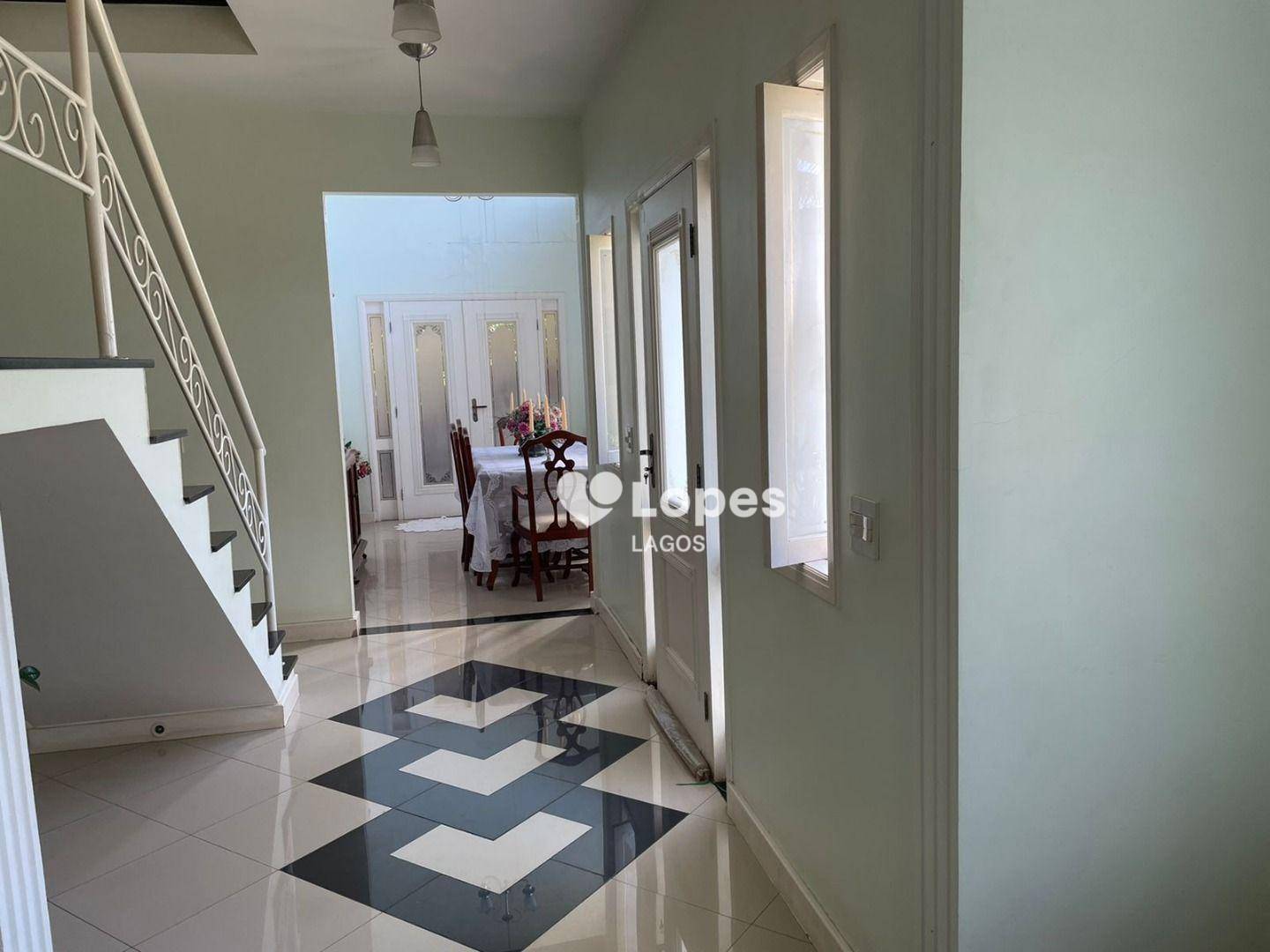 Casa à venda com 4 quartos, 250m² - Foto 8