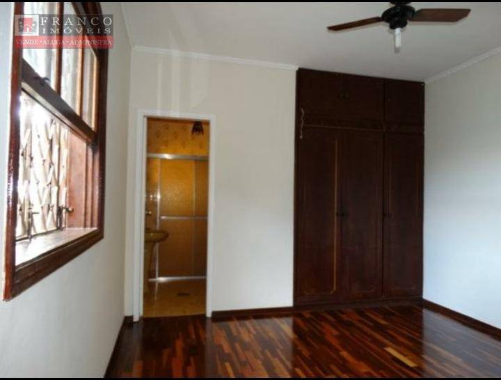 Casa à venda com 5 quartos, 405m² - Foto 9