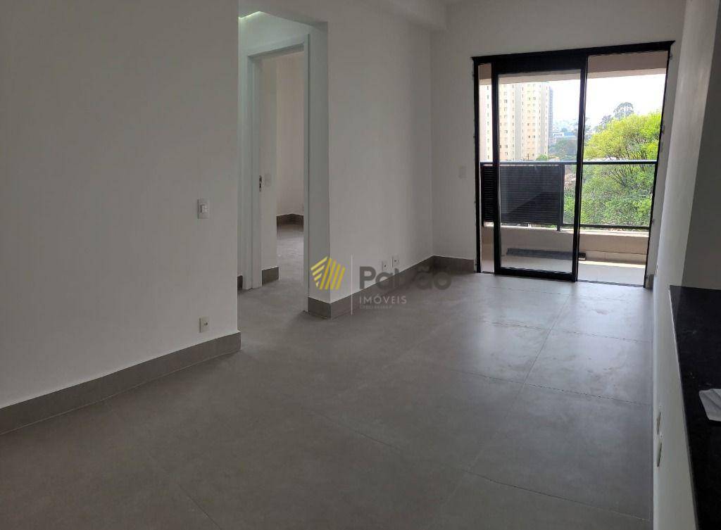 Apartamento para alugar com 2 quartos, 55m² - Foto 8