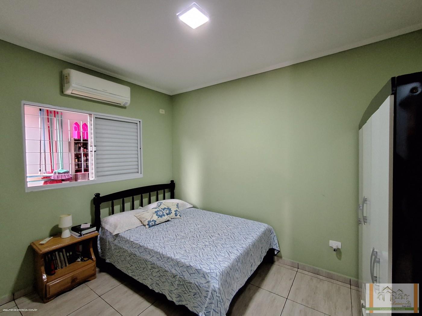 Casa para alugar com 3 quartos, 360m² - Foto 12