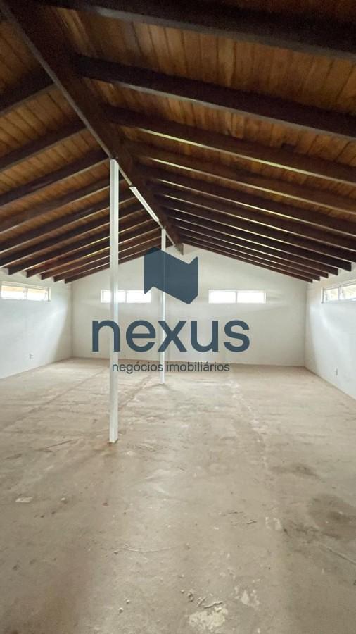 Casa à venda com 3 quartos, 250m² - Foto 12