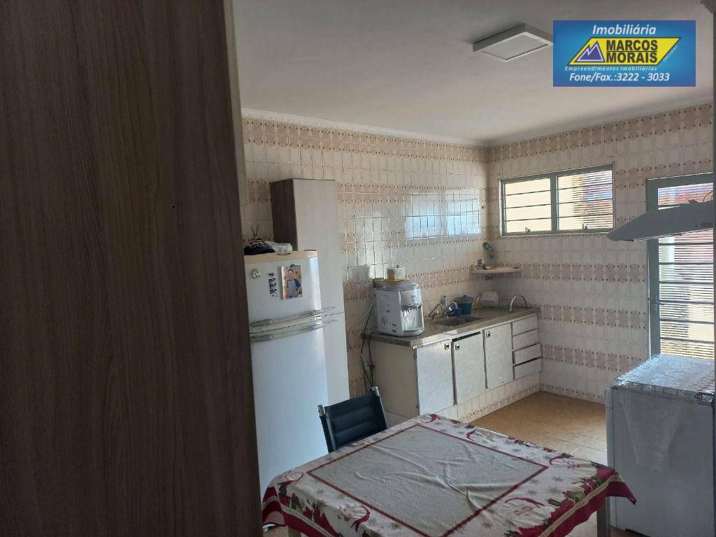 Casa para alugar com 3 quartos, 123m² - Foto 6